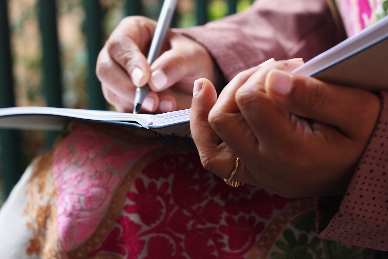 Journaling Prompts for Mental Health: A Simple Tool for Healing