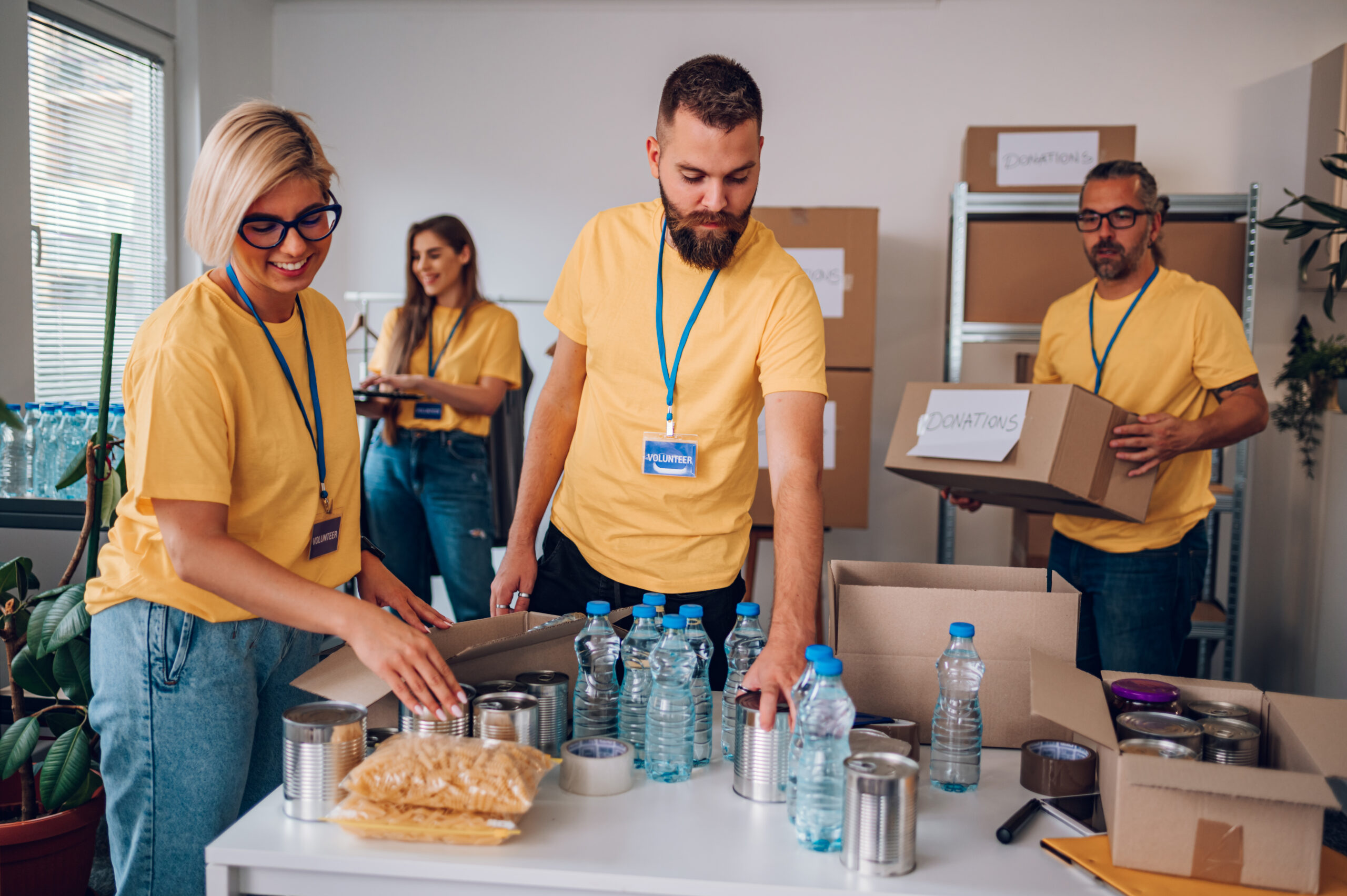 Giving Back This Thanksgiving: How Service Strengthens Recovery in Arizona